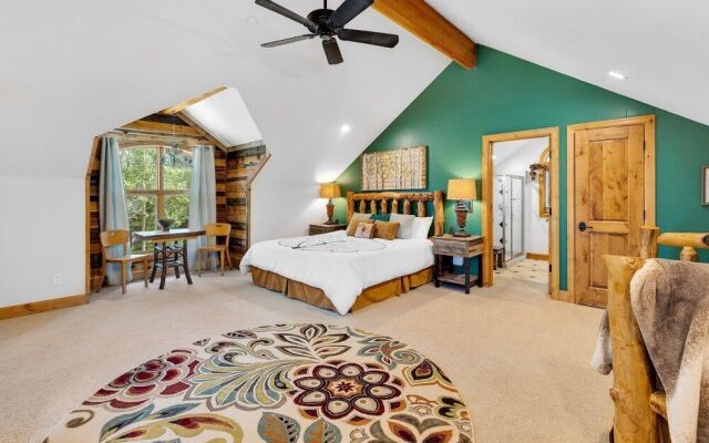 Majestic Lodge Retreat Amenities & Views