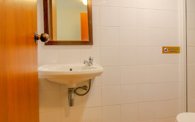 Super OYO 484 Pannee Residence Khaosan (Sha Plus)