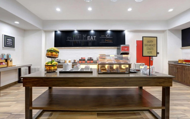 Hampton Inn & Suites Dallas-DeSoto