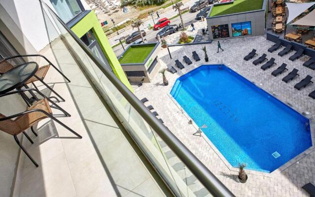 Apartament Hampton 1 by Alezzi