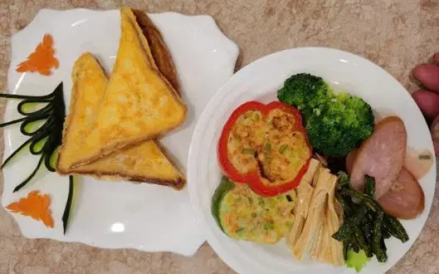 Hot Spring Holiday Hotel