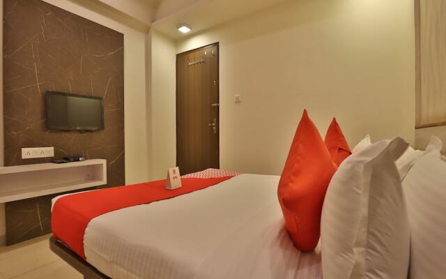 OYO 12147 Hotel Vibrant