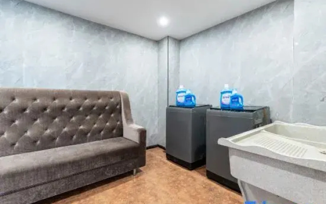 Macau E-Sports Hotel (Huzhen)