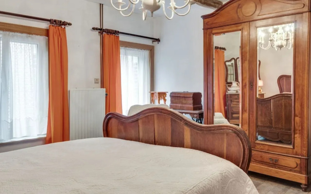 Enticing Holiday Home in Viroinval near Forest