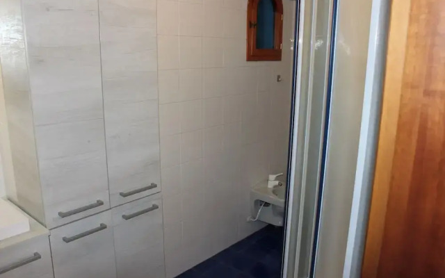 Suite Carla Cozy Apartment in Petrasanta Center
