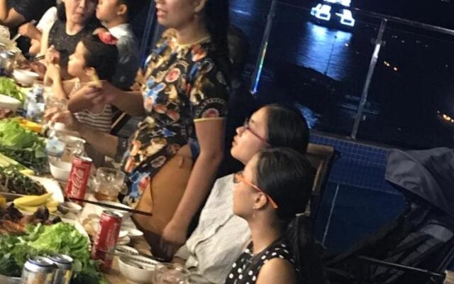 Nha Trang Harbor Apartments & Hotel