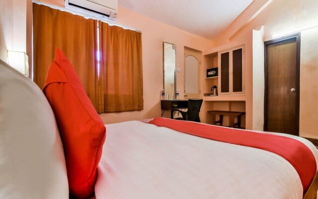 OYO 807 Hotel Gopika International