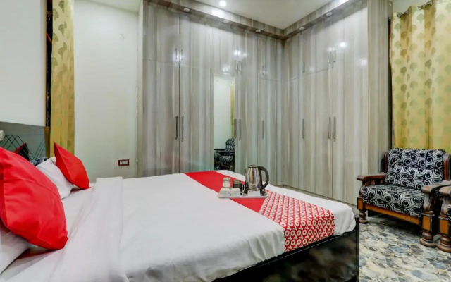 Oyo Flagship 703204 Hotel Quirk