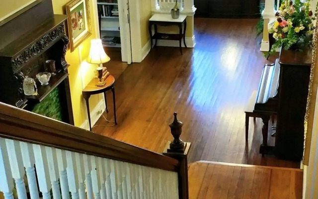 Sweet Cane Inn