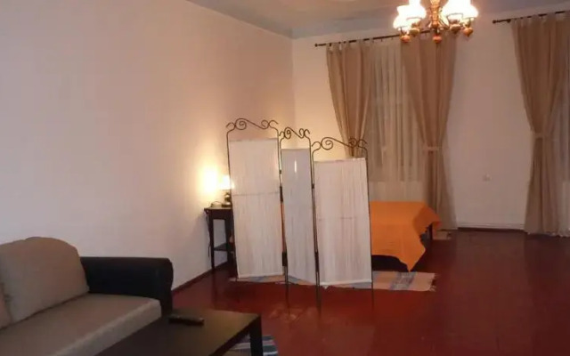Weiss- Old Town Deluxe Apartment