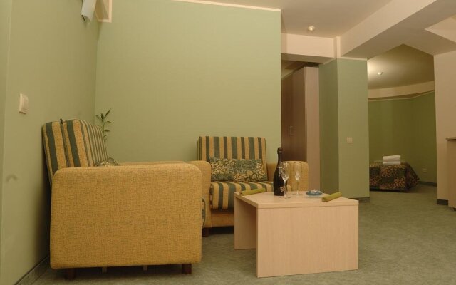 Neven Hotel