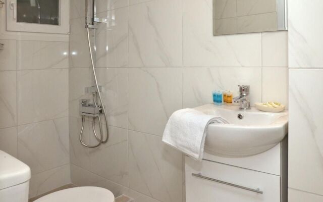 Quiet apartment at the center of Glyfada
