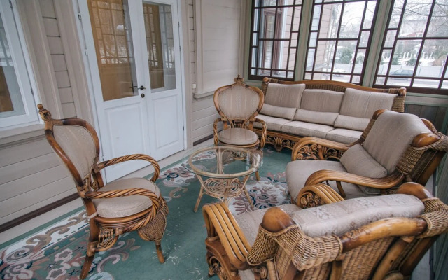 Roze Boutique Apartments