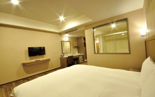 Fish Hotel - Pingtung