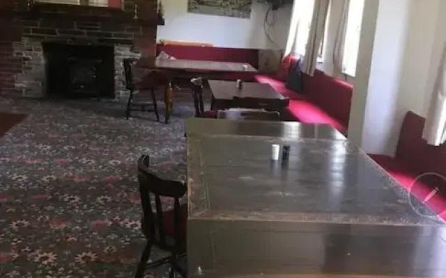 Innis Inn Guest House