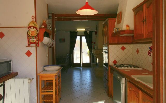 Welcoming Holiday Home with Private Pool in Cereste