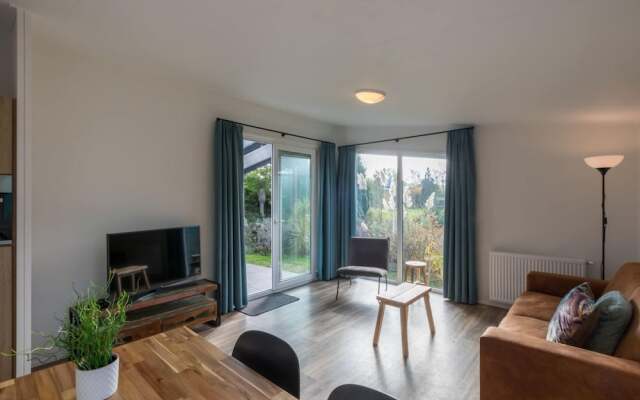 Cozy Chalet at Holiday Park Fort den Haak