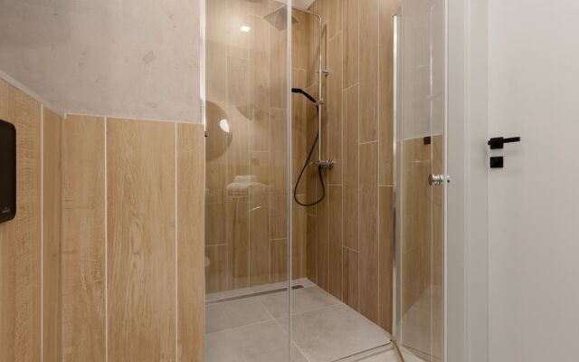 Metro Dworzec Wileński Studio by Renters
