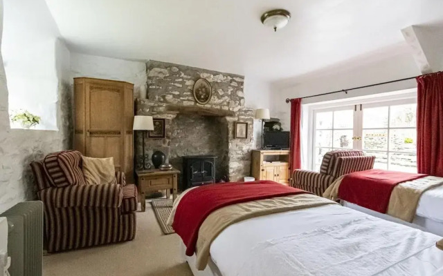 Secluded Holiday Home in Ceredigion With Garden