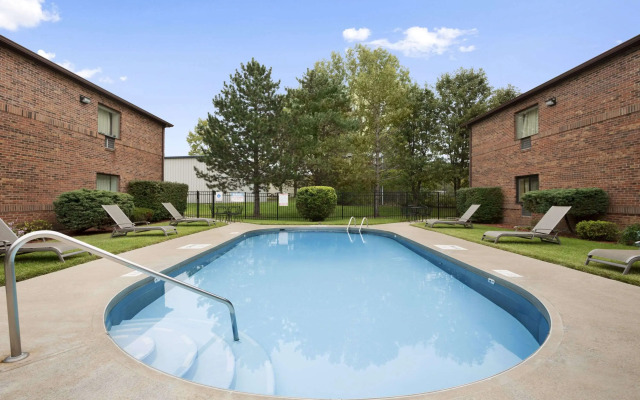 Days Inn by Wyndham Middletown