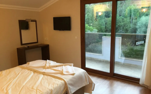 Yuvarlakcay Cinar Butik Otel