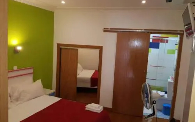 Martim Moniz 28 Guest House