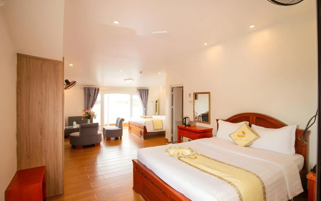 Nhat Tan Hotel