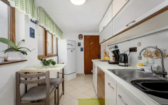 Pretty Apartment With Balcony