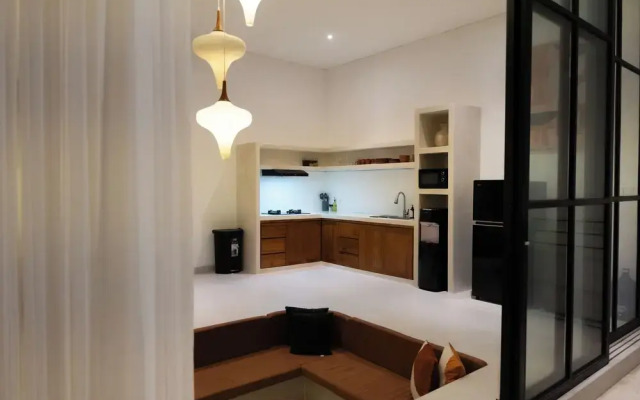 Tropical 2BR Private Villa, 6min Pererenan Beach
