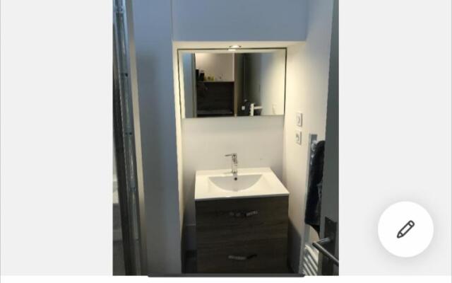 Appartement 117 b cité médiévale