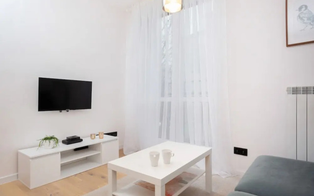Stępińska Apartment Warszawa by Renters