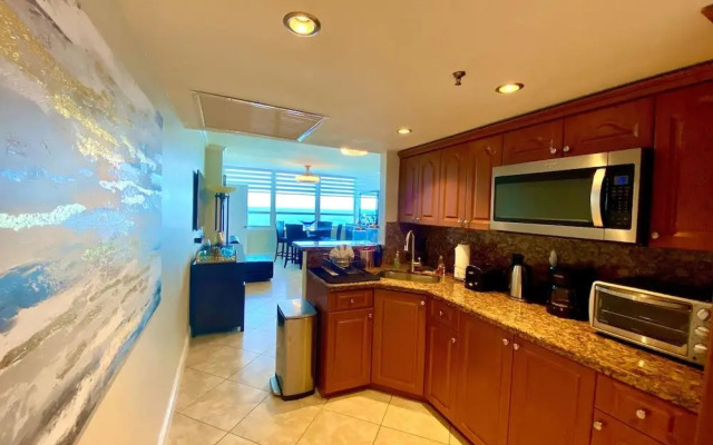 Direct ocean front condo Miami Beach