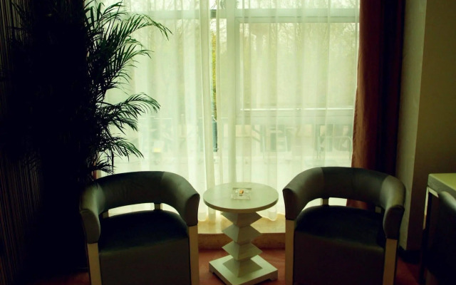 Lidu Weike Hotel