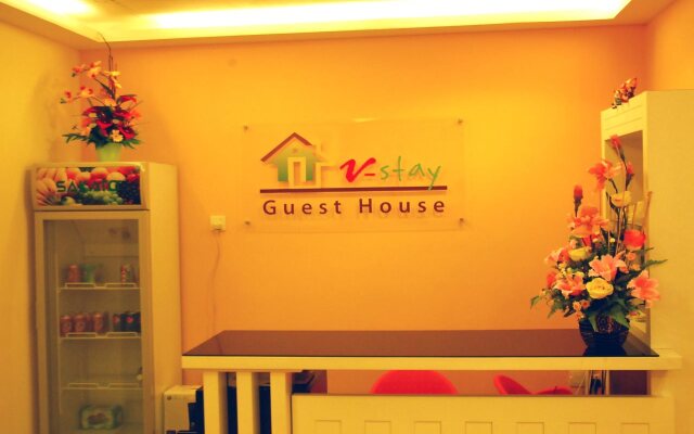 OYO 89881 V Stay Guesthouse