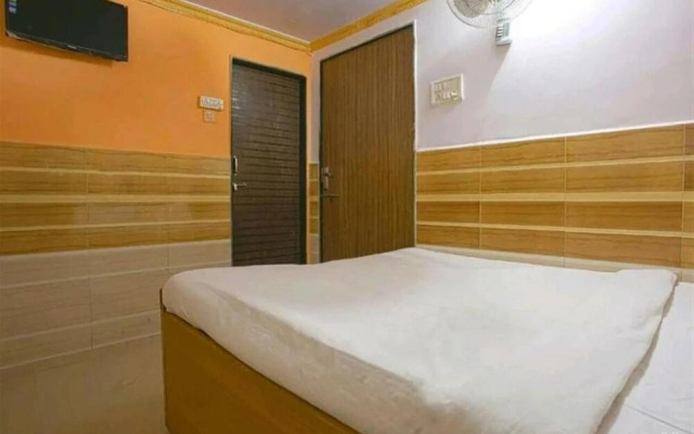 Santosh Hotel and Restaurant