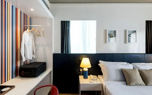The Port Hotel