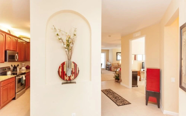 Vista Cay 3 BR Condo Large Balcony - NPM 8841