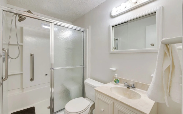 Cleveland Home w/ Fenced Yard ~ 10 Mi to Downtown!