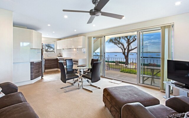 Shoal Bay Road, Shoal Towers, Unit 03, 11