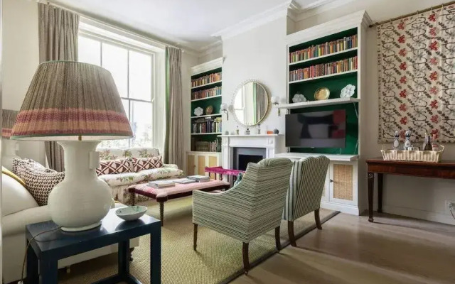 Porchester Square VI by Onefinestay