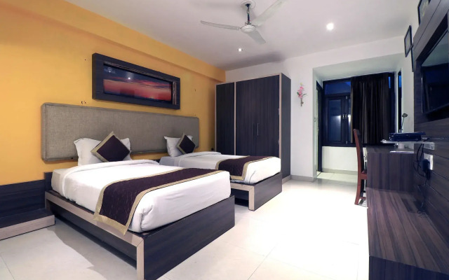 OYO 7087 Hotel Dodas Palace