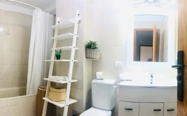 Adeje Wonder Guesthouse