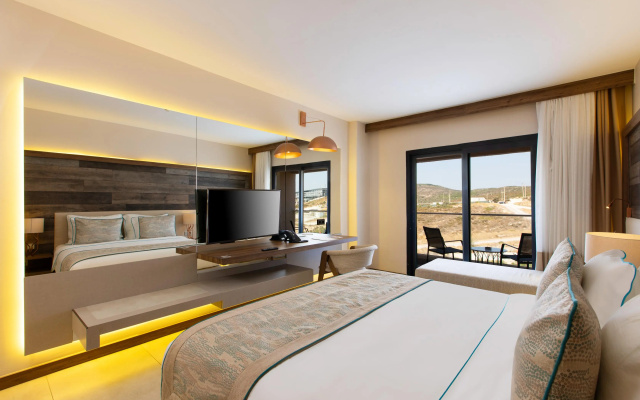 Design Plus Seya Beach Hotel