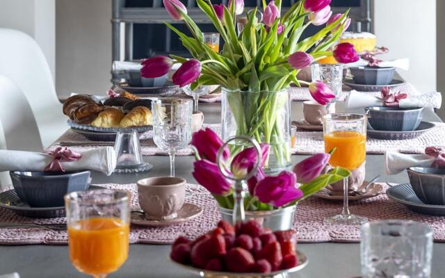 Beautiful Modern Villa IN THE Tuscan Countryside-villa Conti