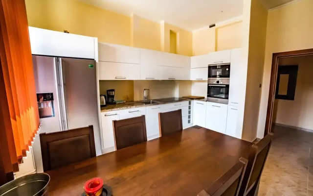 SG Apartments