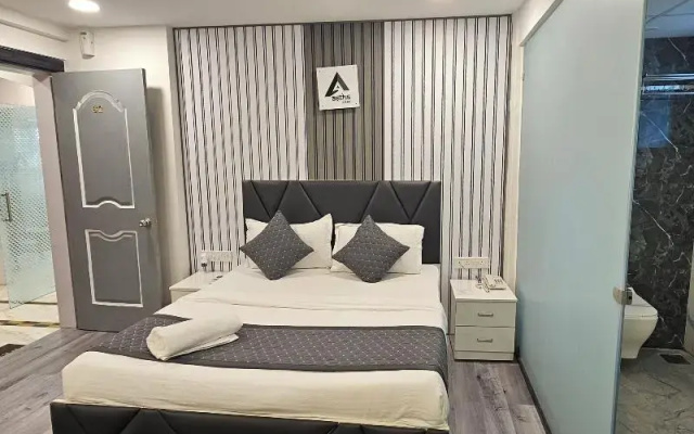 Astha Kandivali Service Apt