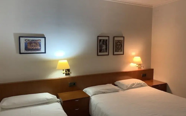 Hostal Roma