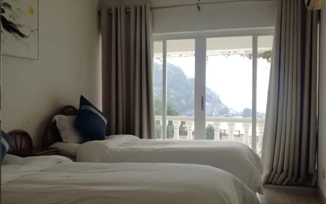Xun Liao Bay Delta Island Hotel