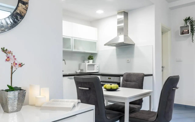 Charming Apartment