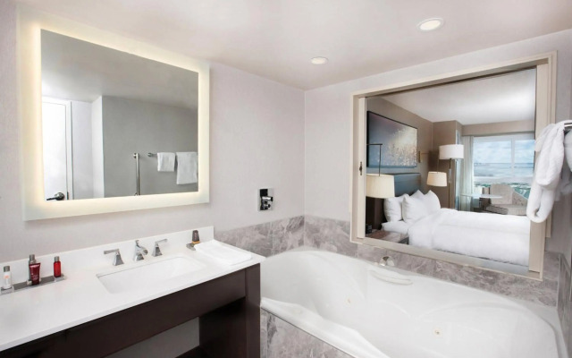 Marriott Niagara Falls Fallsview Hotel & Spa